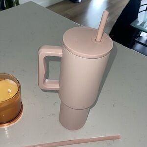 Simple modern pink 40 oz tumbler